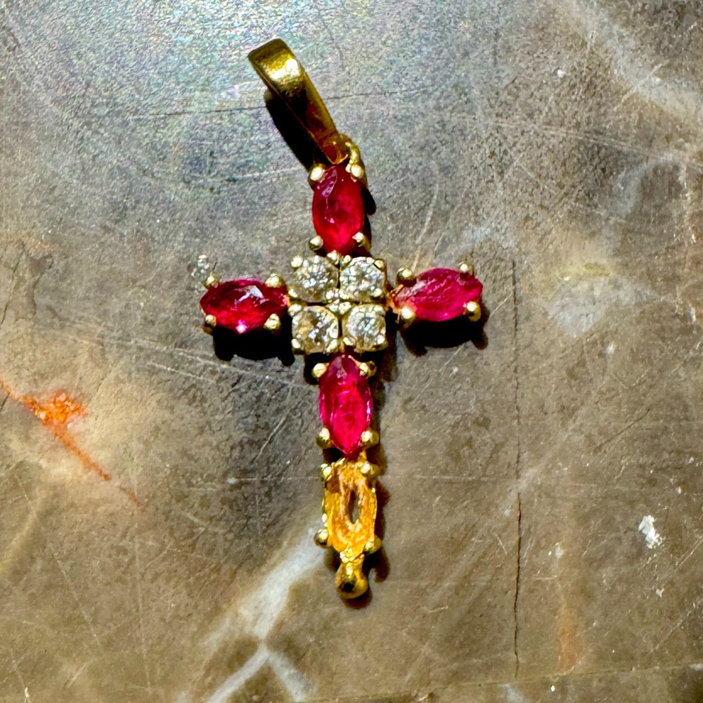 Cruz gold 18 K